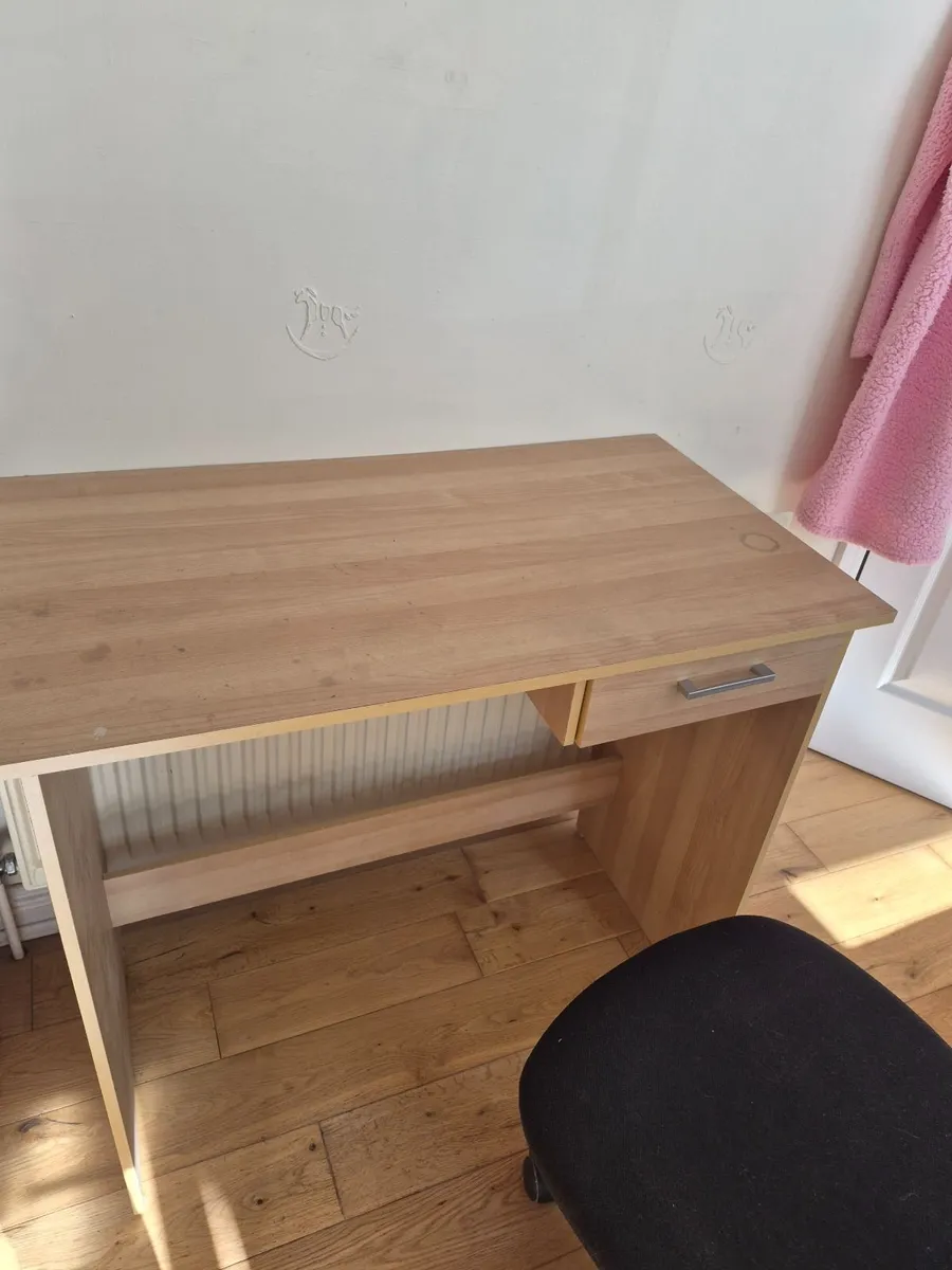 Childs Desk, school, study - Image 3