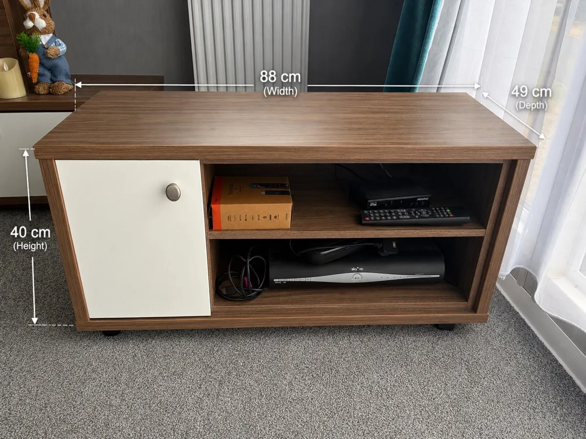 Tv cabinet - Image 1