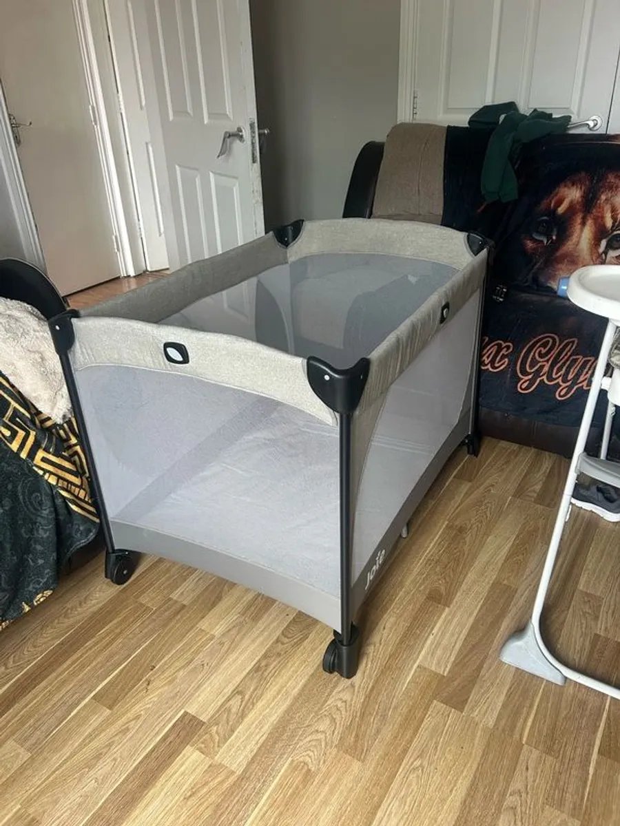travel cot - Image 3