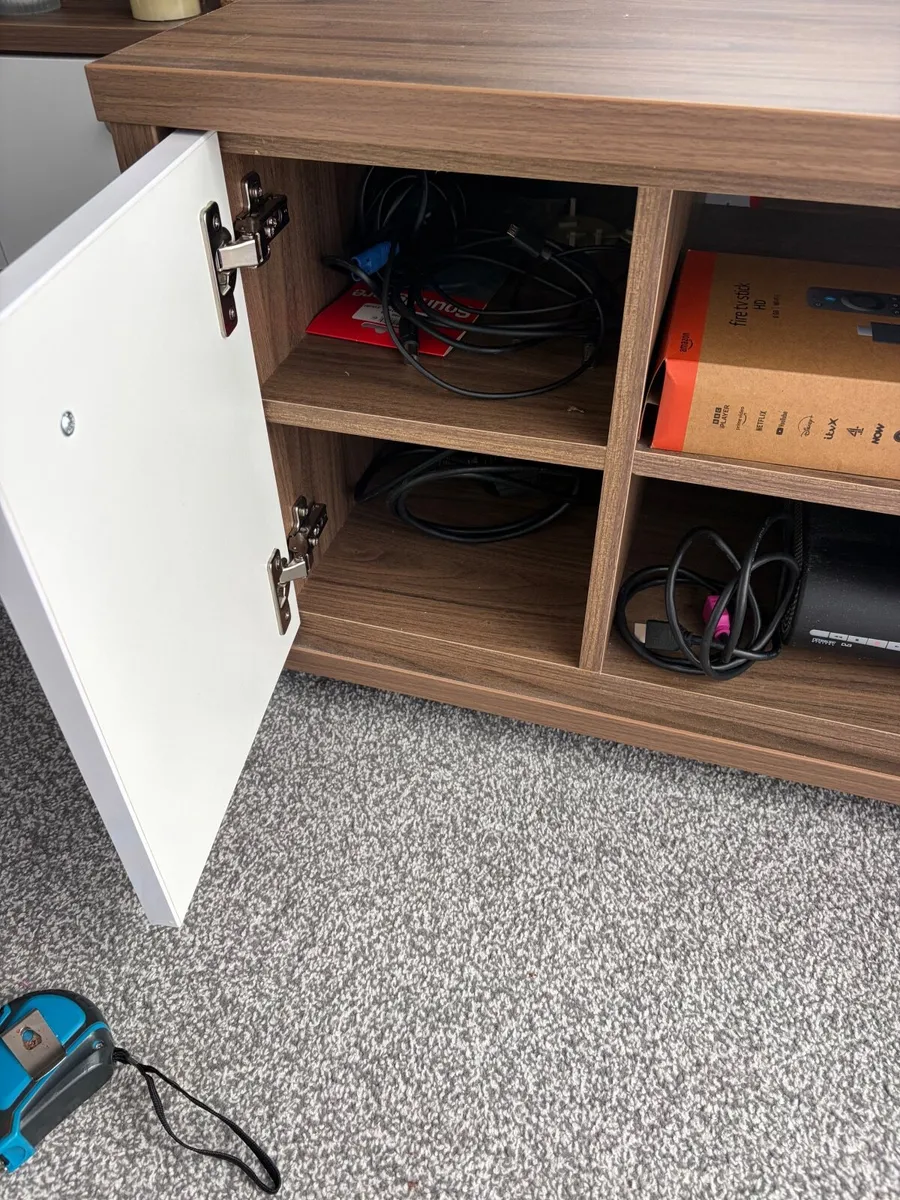 Tv cabinet - Image 3