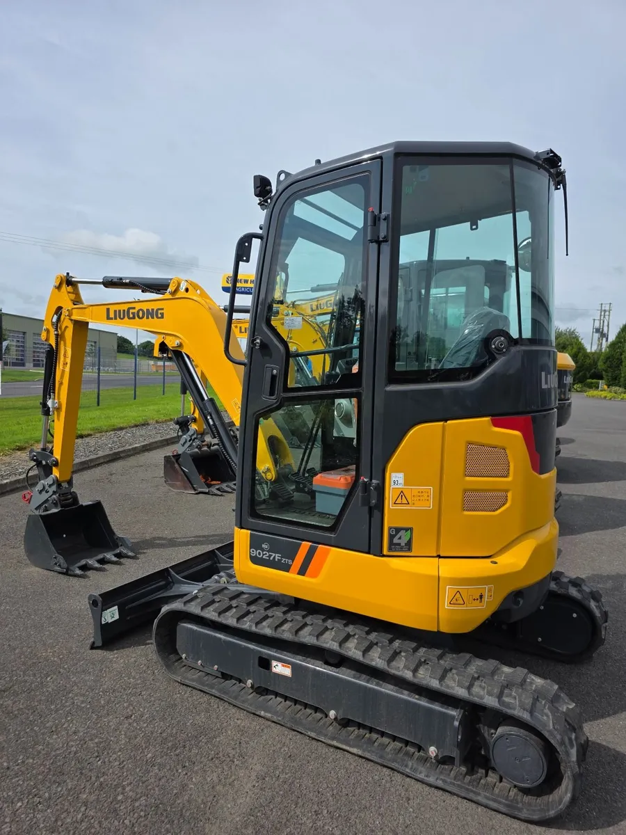 New Unused LiuGong 9027F Digger - Image 3