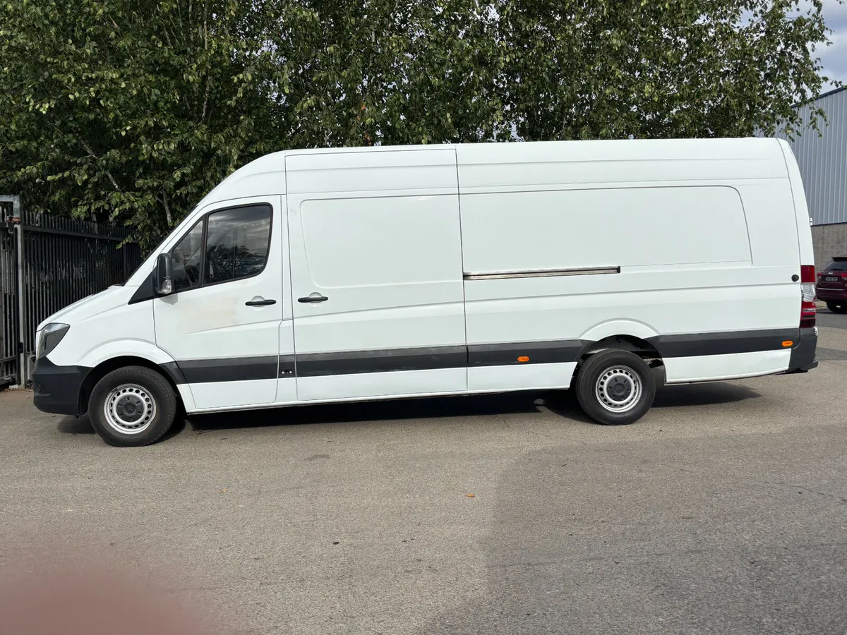 Mercedes-Benz Sprinter LWB 2018 - Image 3