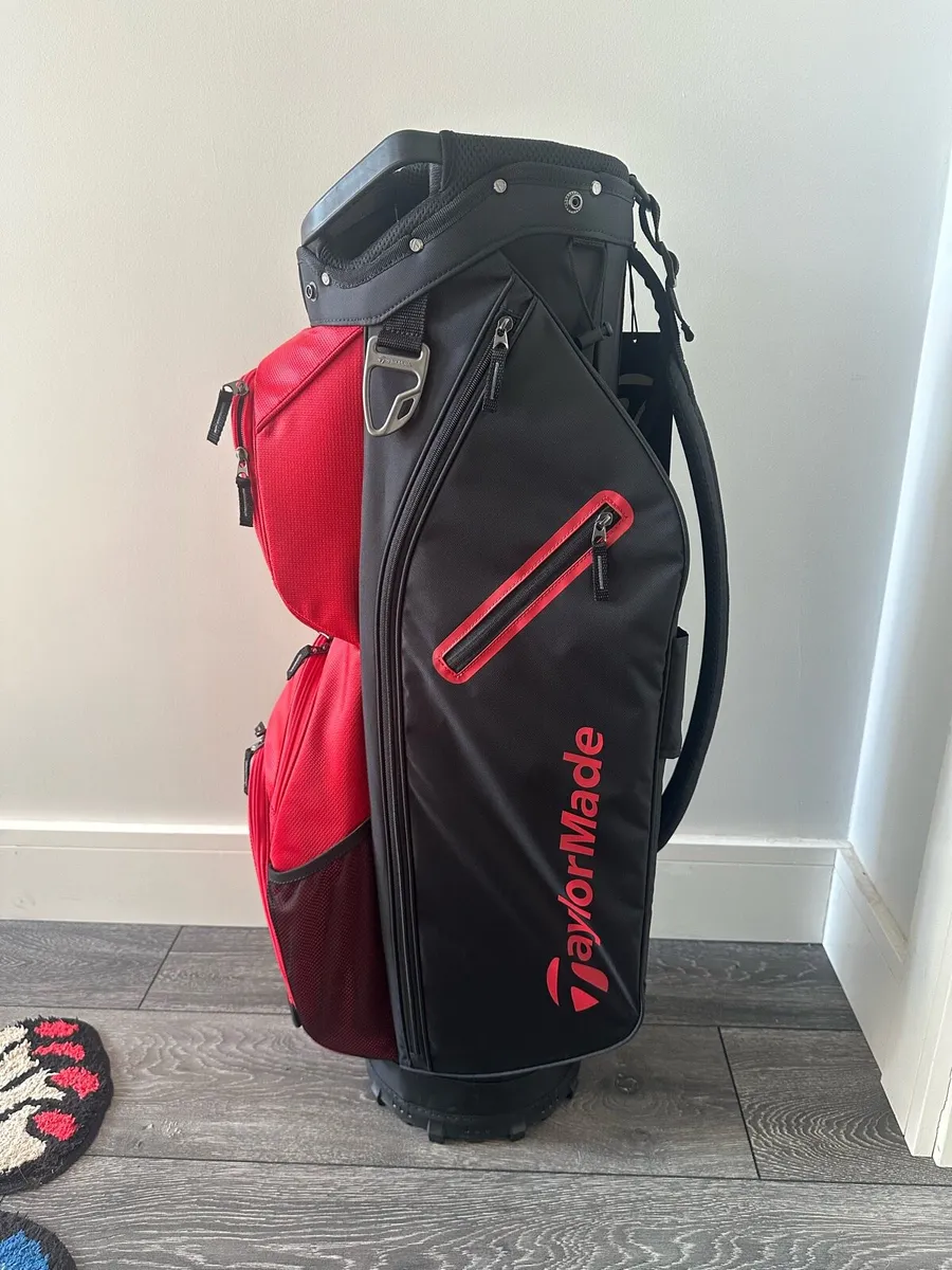 Taylormade golf cart bag - Image 1