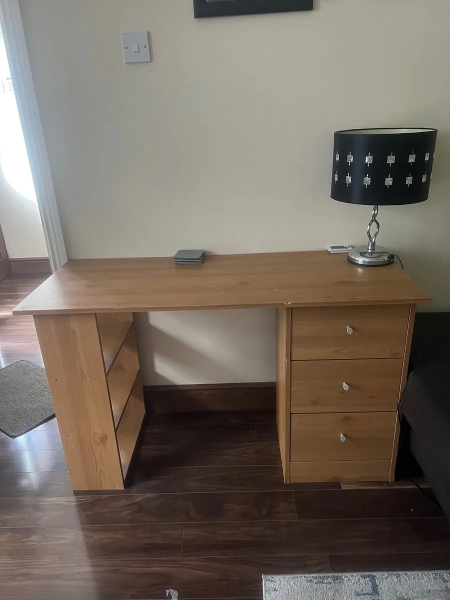 Desk - Image 1