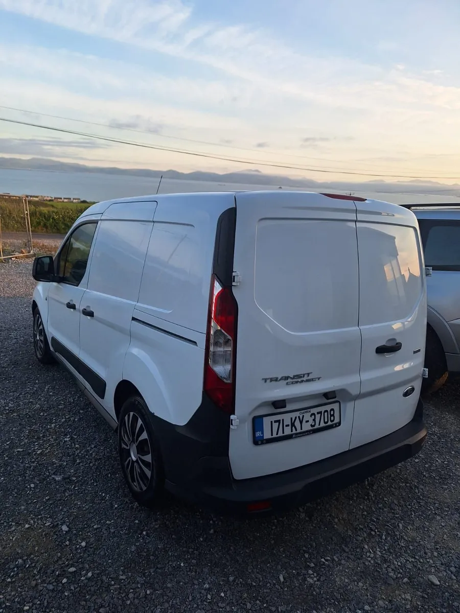**2017 Ford Transit Connect** - Image 4