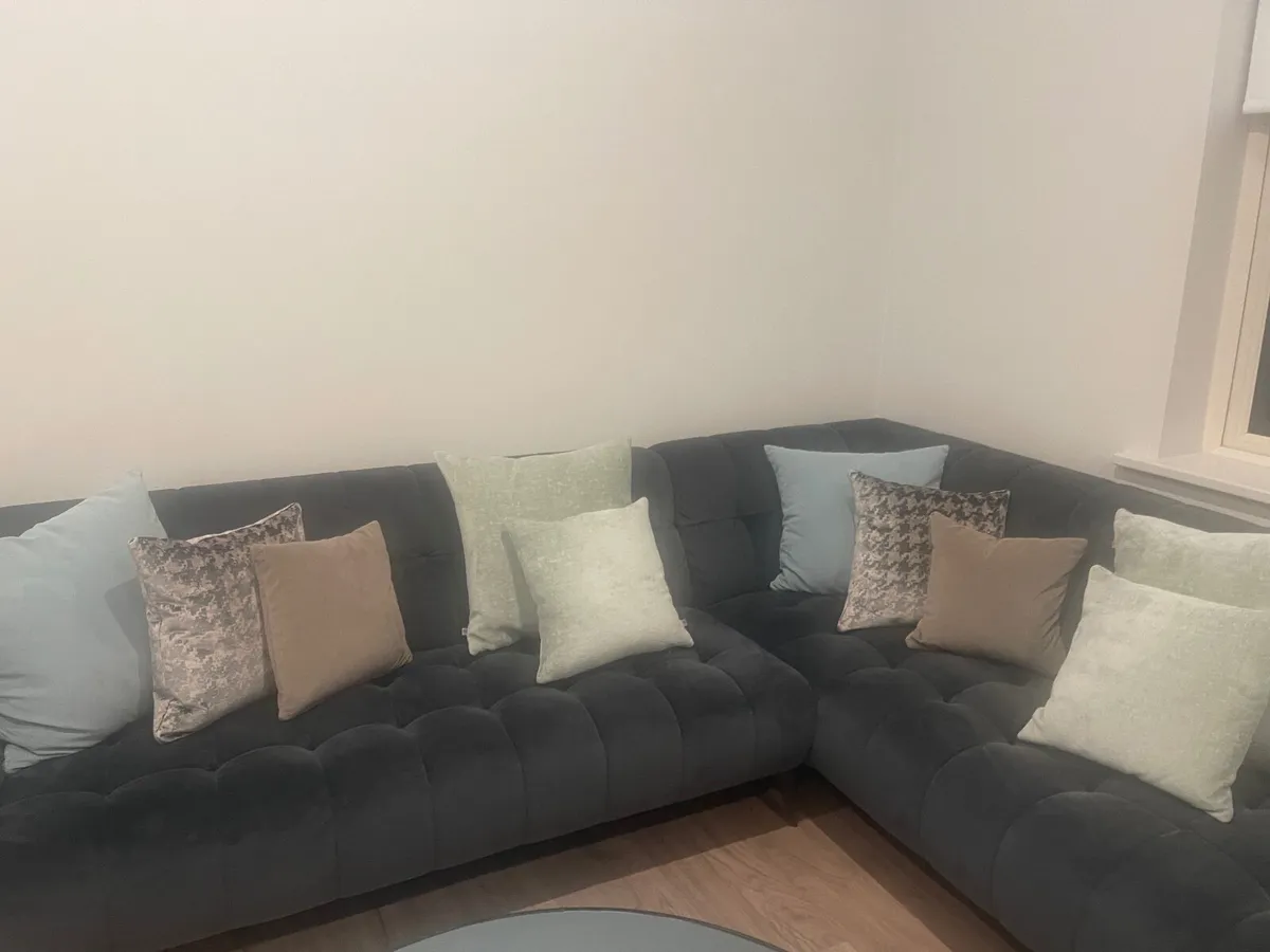 Couch - Image 1