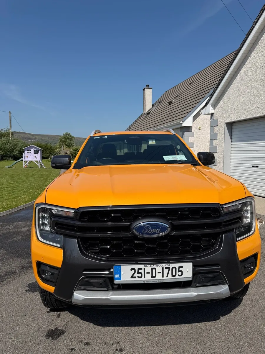 Ford Ranger WildTrack 251 full warranty 2025 72km - Image 2