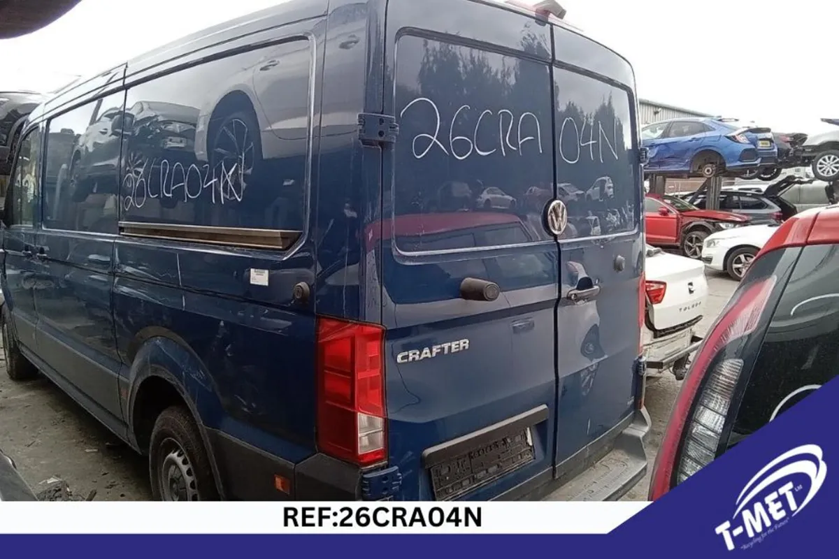 2021 VOLKSWAGEN CRAFTER BREAKING FOR PARTS - Image 2