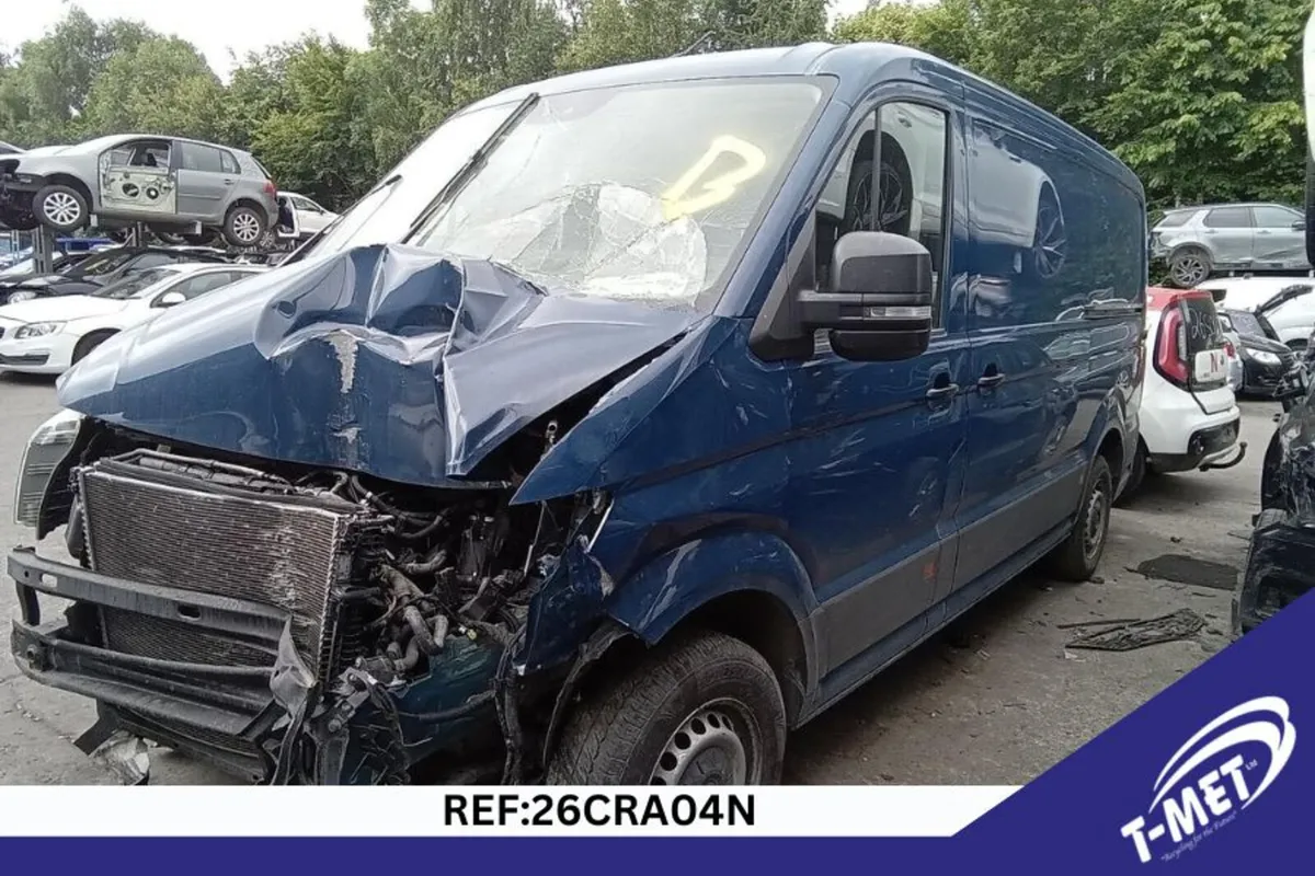 2021 VOLKSWAGEN CRAFTER BREAKING FOR PARTS - Image 4