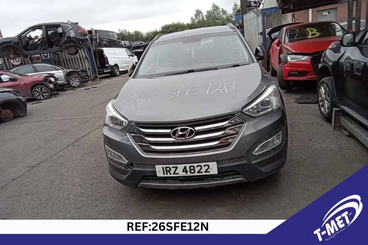 2014 HYUNDAI SANTA-FE BREAKING FOR PARTS - Image 2