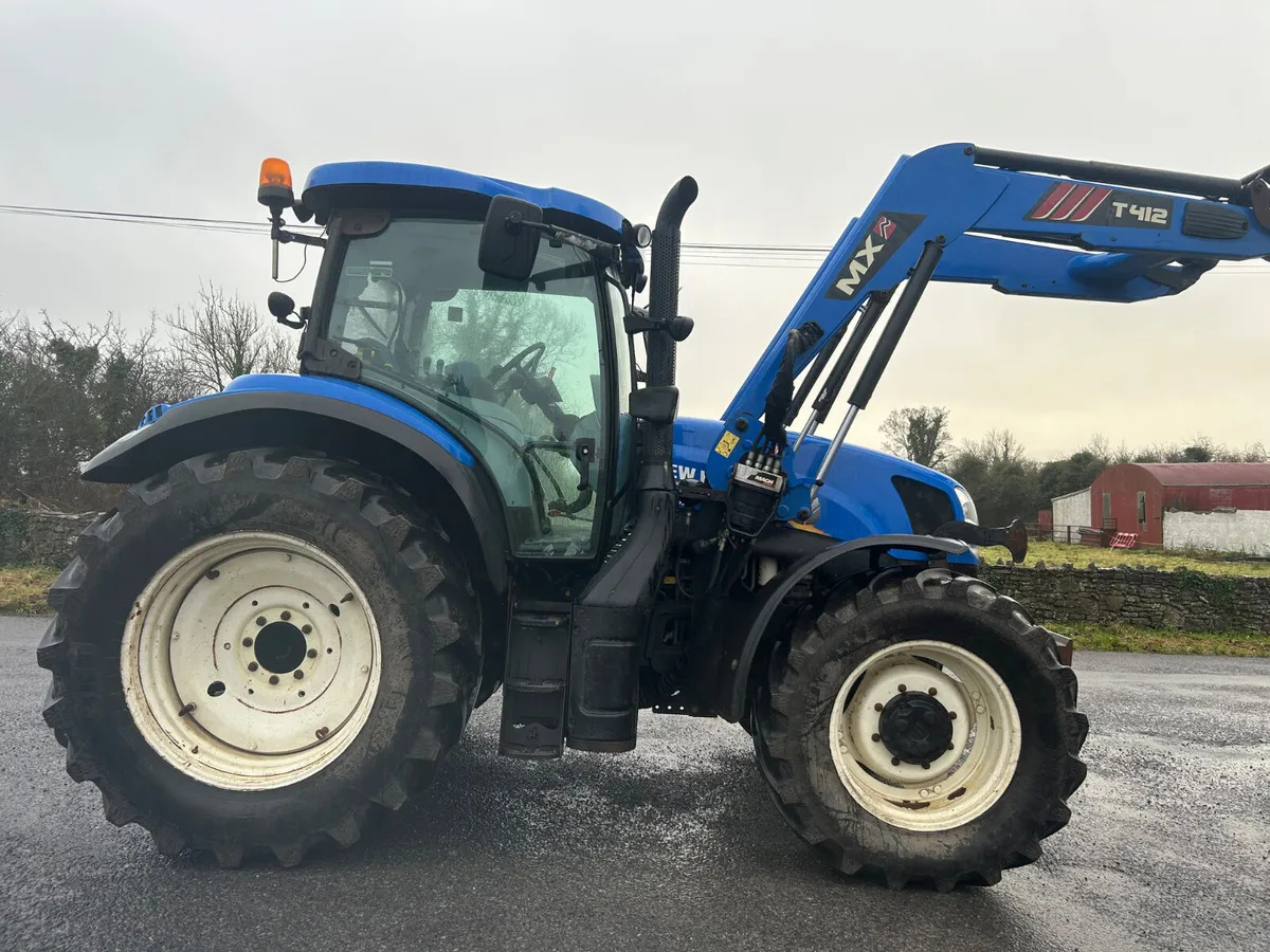2016 New Holland T6.165 with MX Loader - Image 4
