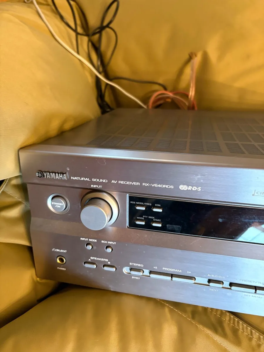Yamaha Amplifier + 2 Speakers - Image 1