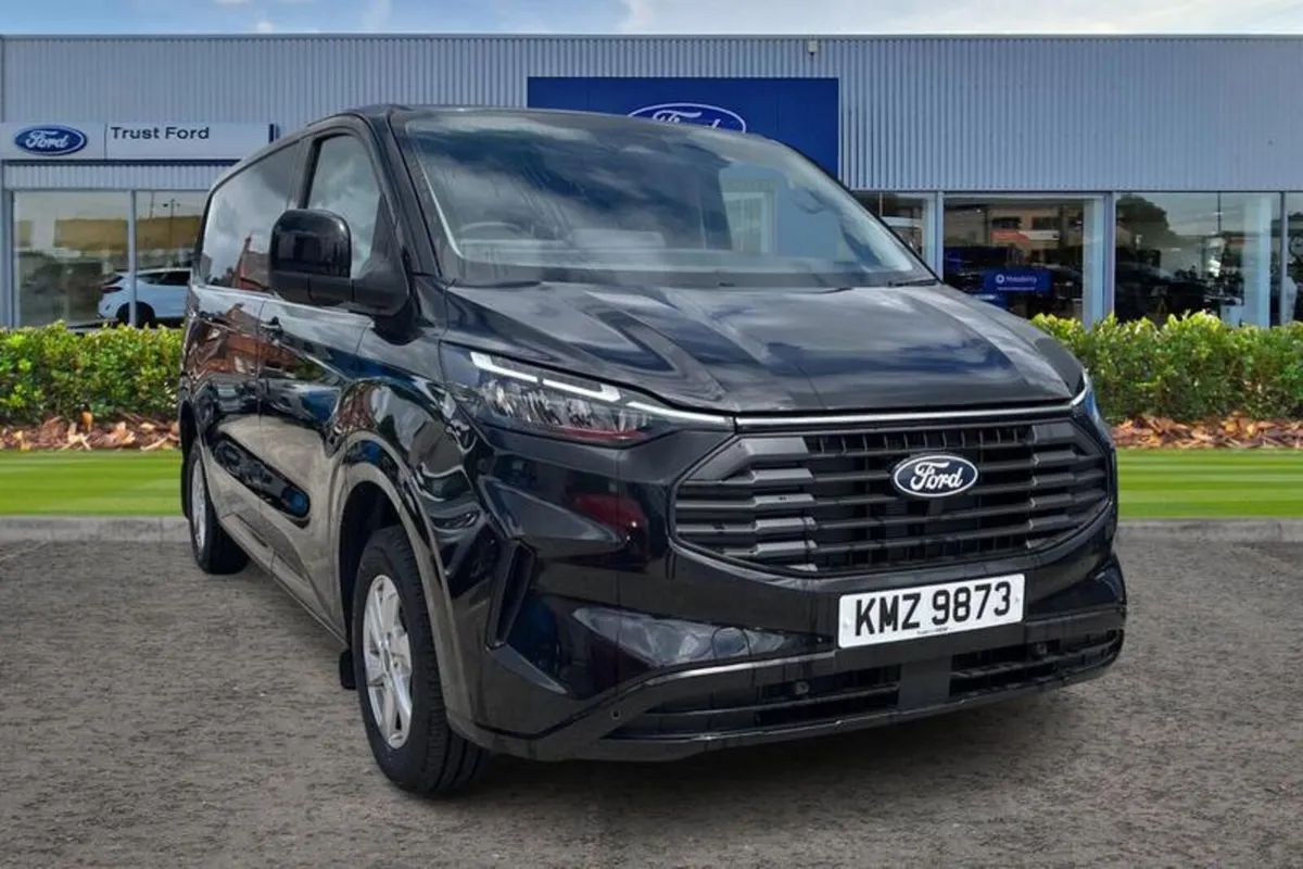 Ford Transit Custom LIMITED - Image 1