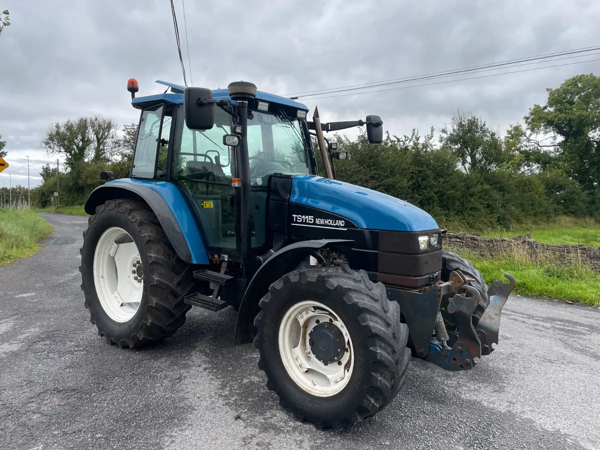 2001 New Holland TS115 - Image 3