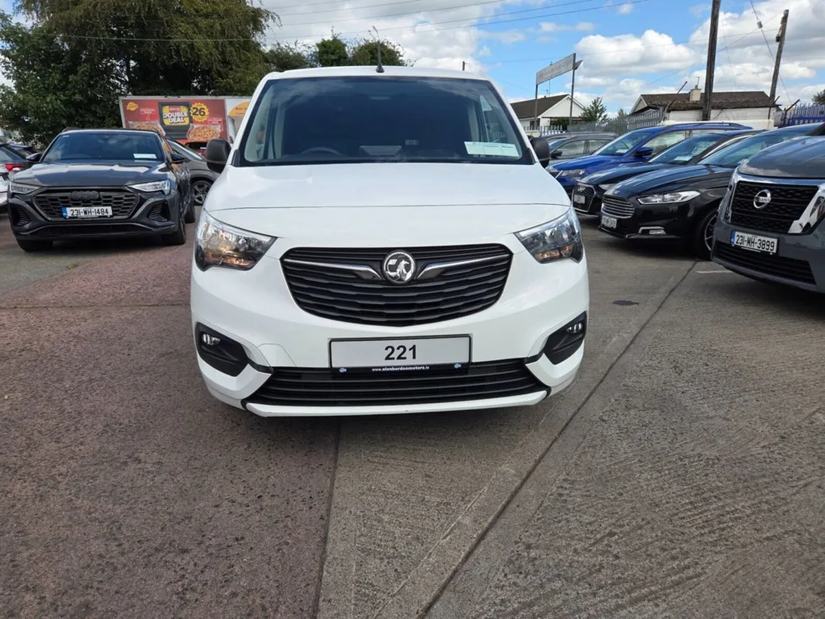 Vauxhall Combo L2H1 2300 SPORTIVE - Image 2