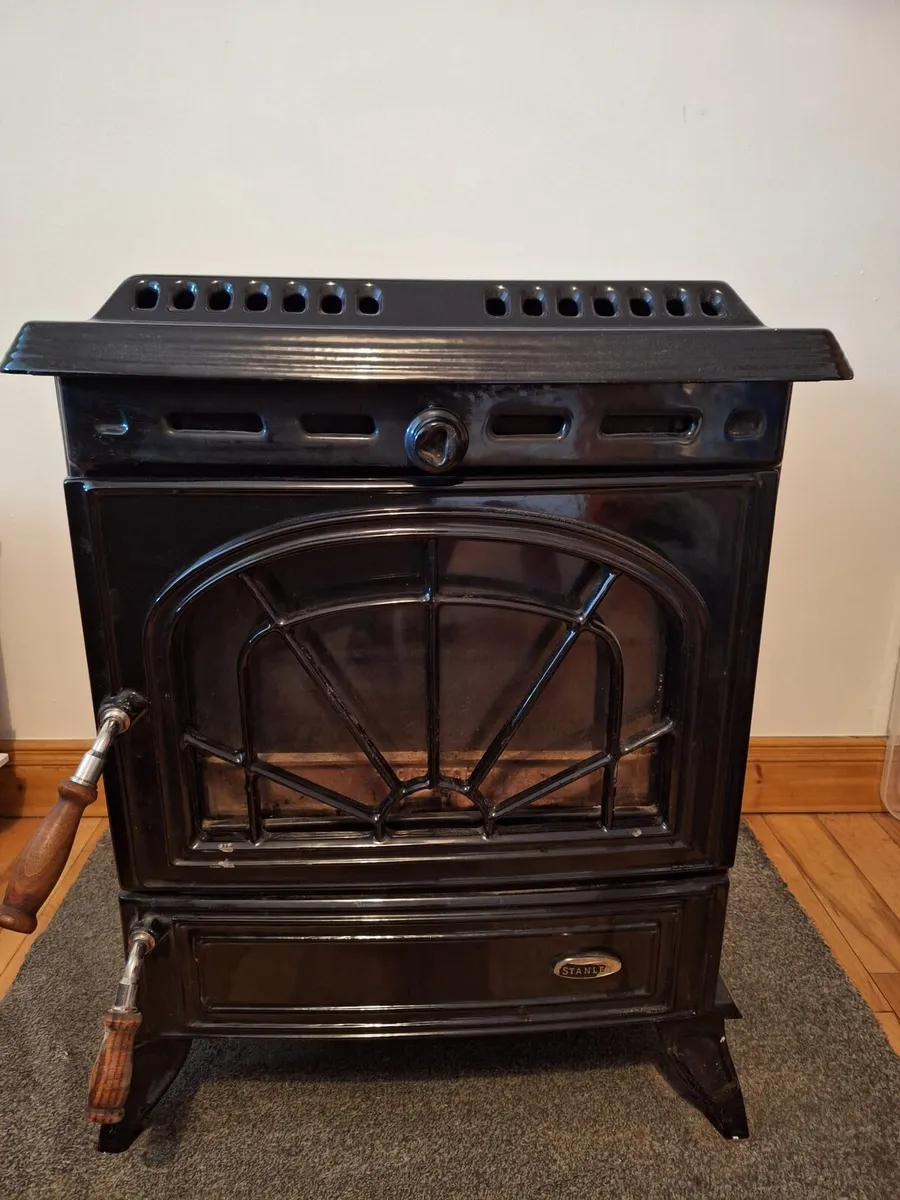 Stanley Erin Stove - Image 1