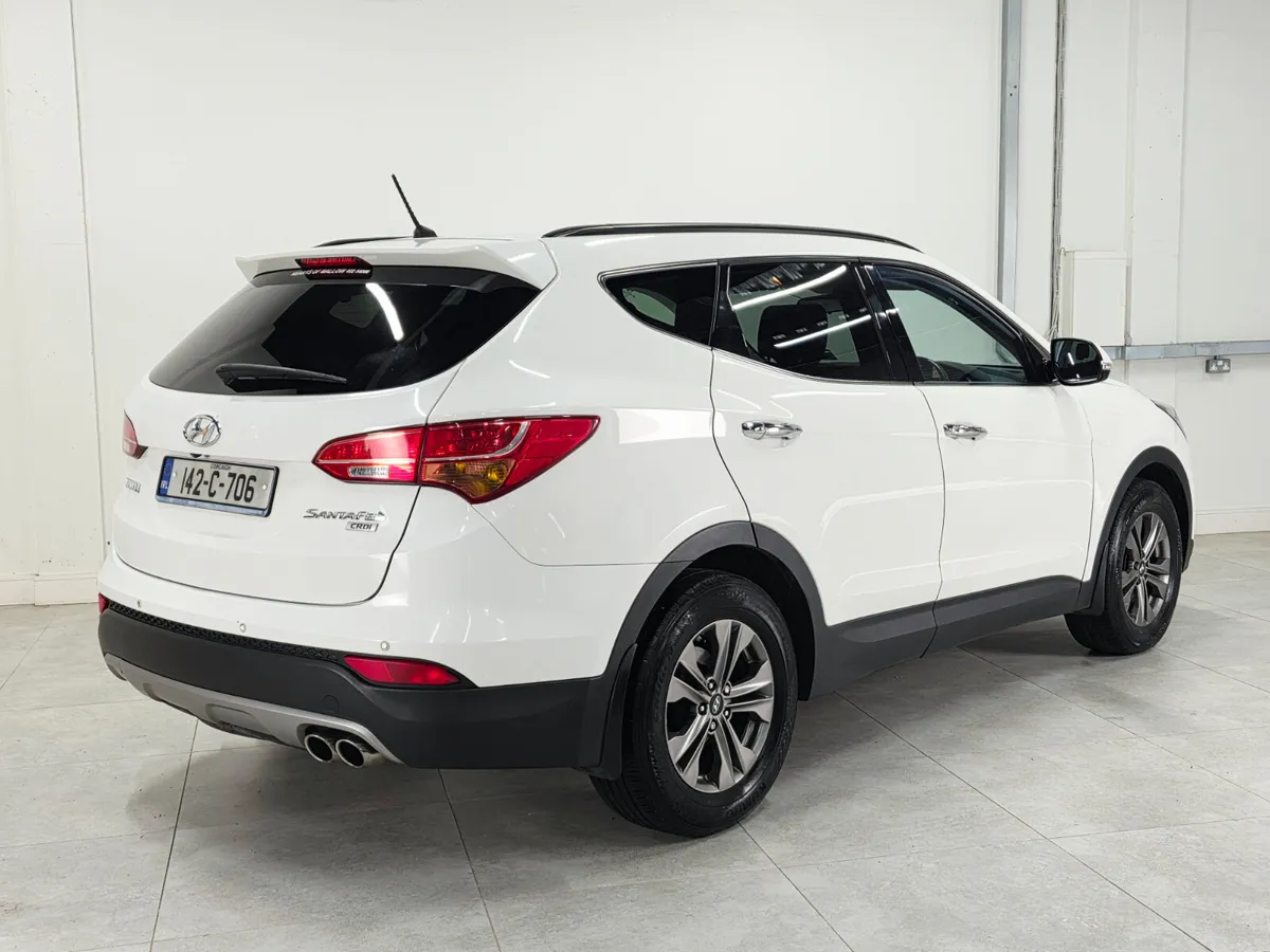 2014 Santa Fe 7-Seat 2.2 CRDi Comfort - 2 owners - Image 3