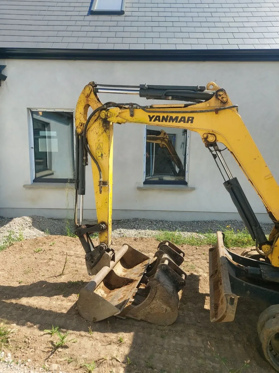 Mini digger - Image 4