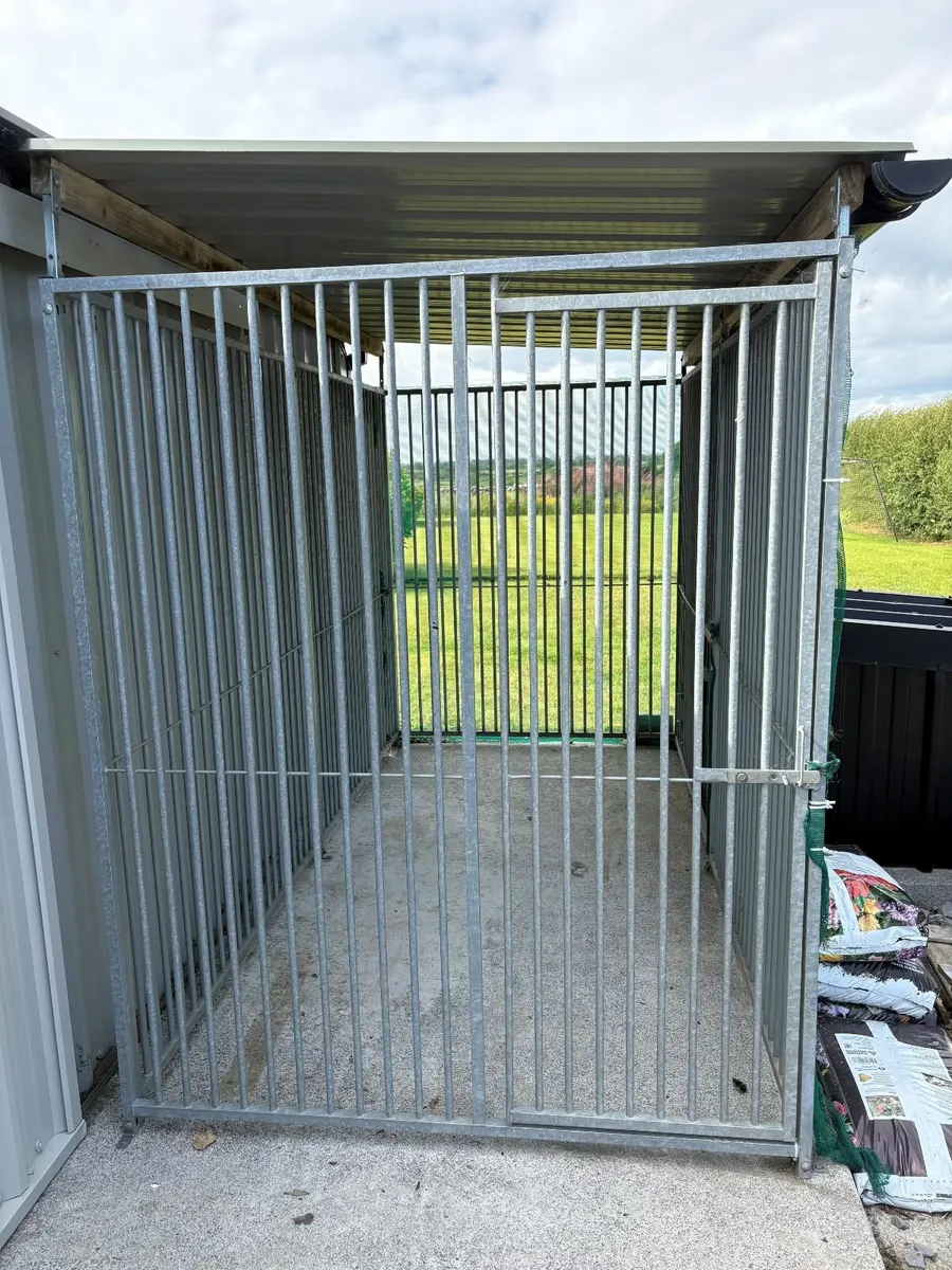 Galvanized Dog Run with medium sized sloped kennel - Image 3