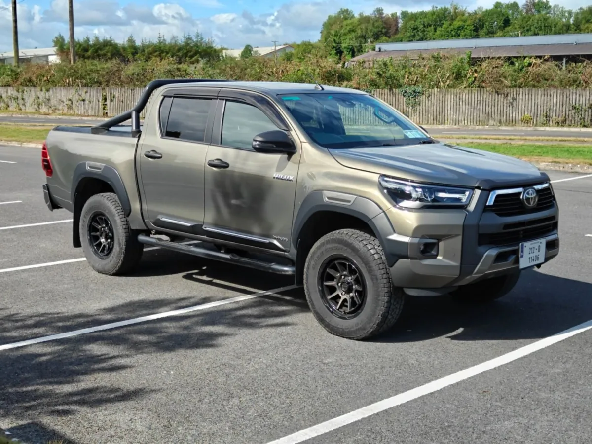 Toyota Hilux 2021 - Image 1