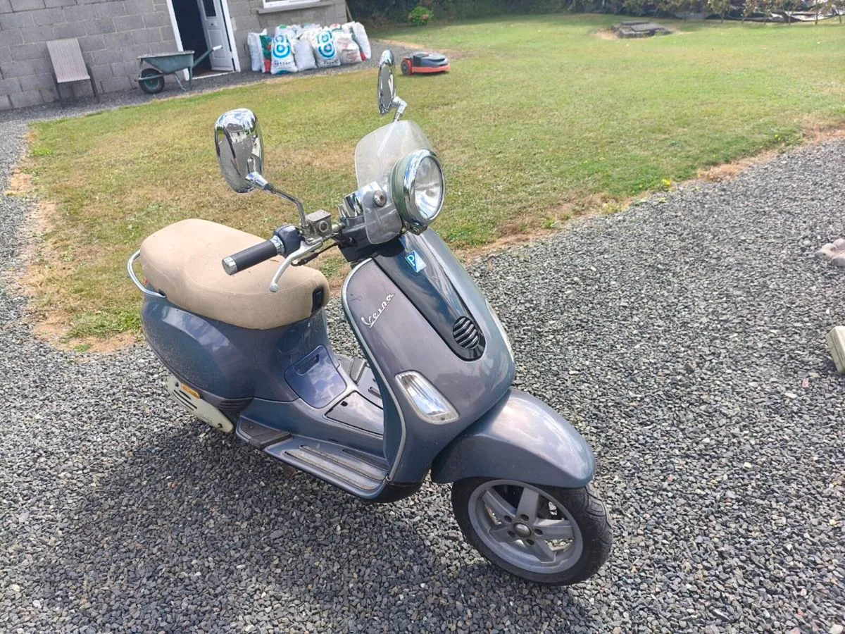 Vespa 50cc - Image 2