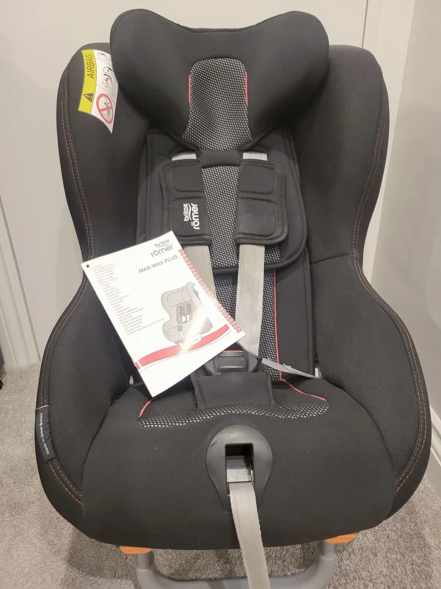 Britax Romer Max-Way Plus Rear facing carseat - Image 1