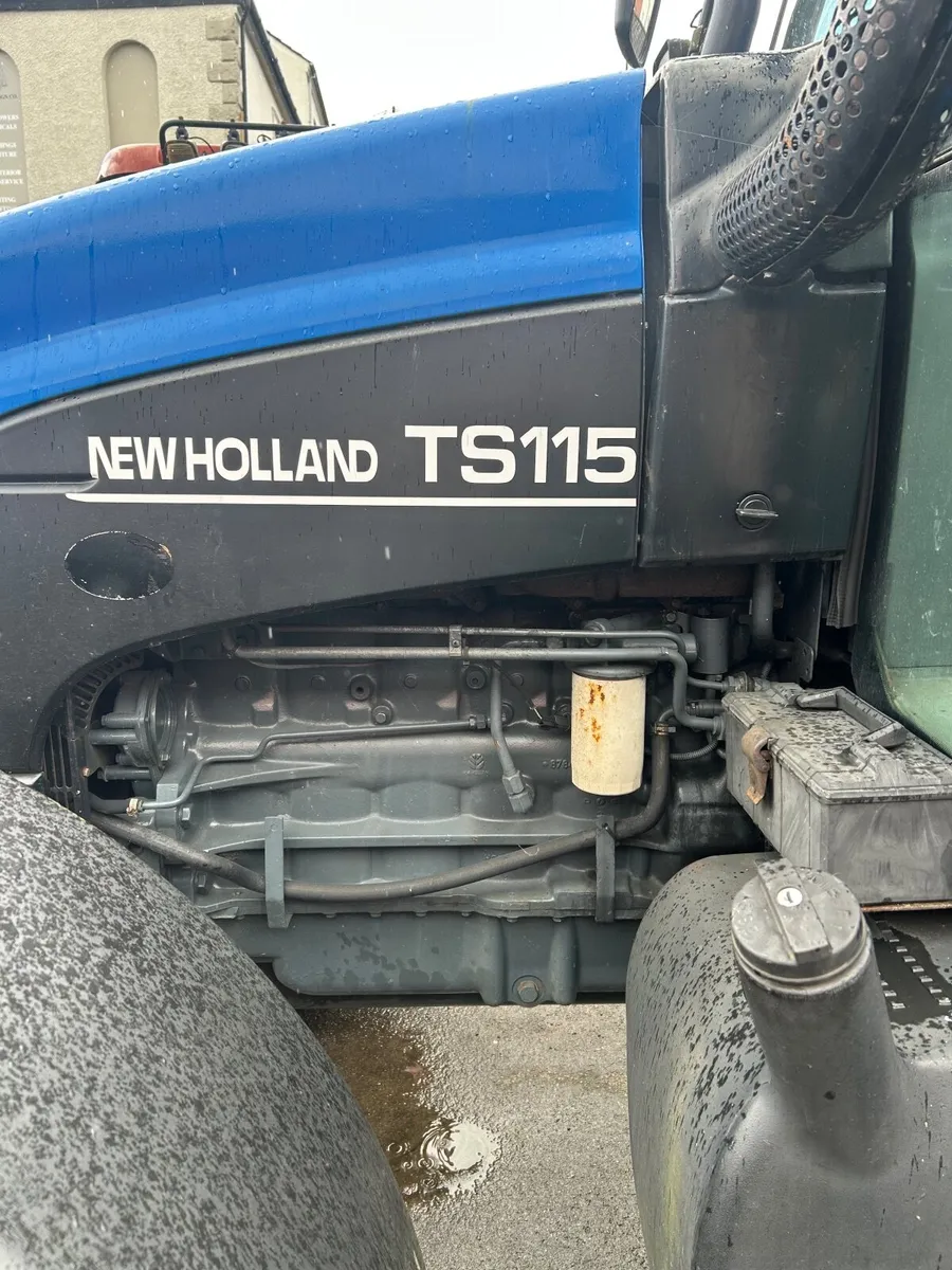 New Holland TS115 - Image 2