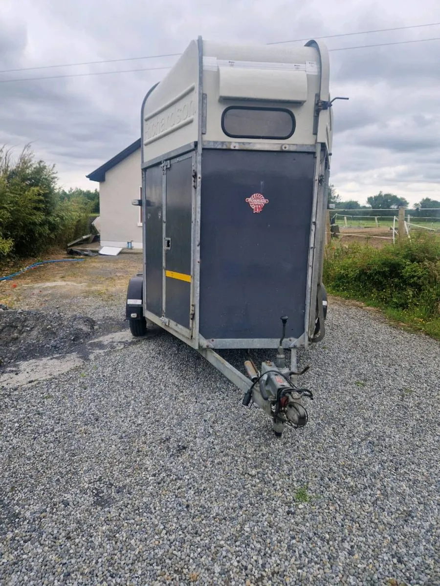 Horsebox - Image 1