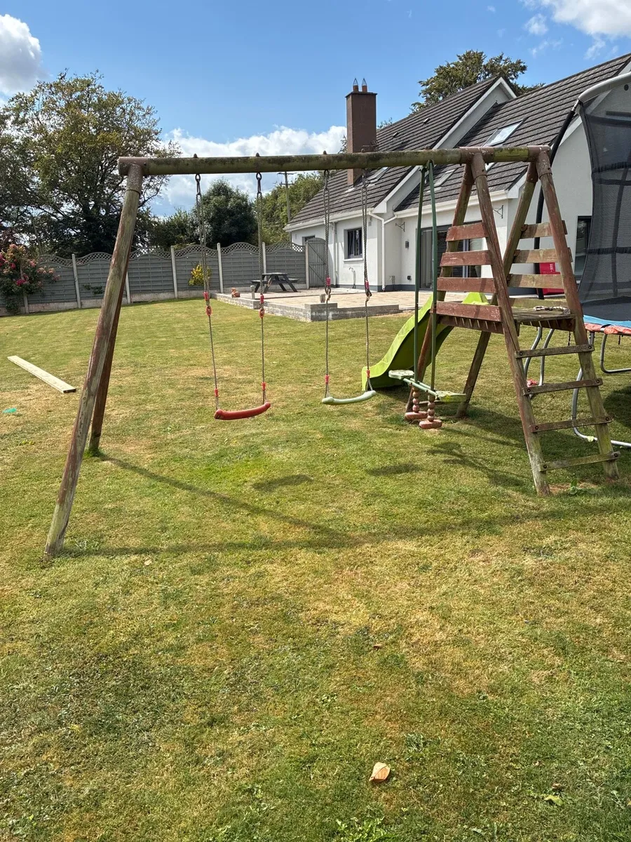 Children’s swing set - Image 2