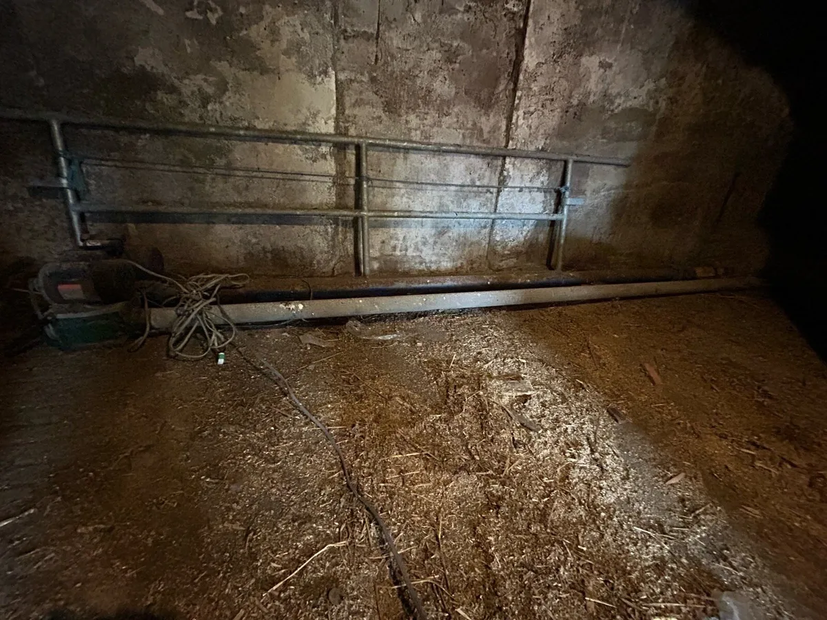 2 15ft 4” Simplex Grain Augers - Image 1