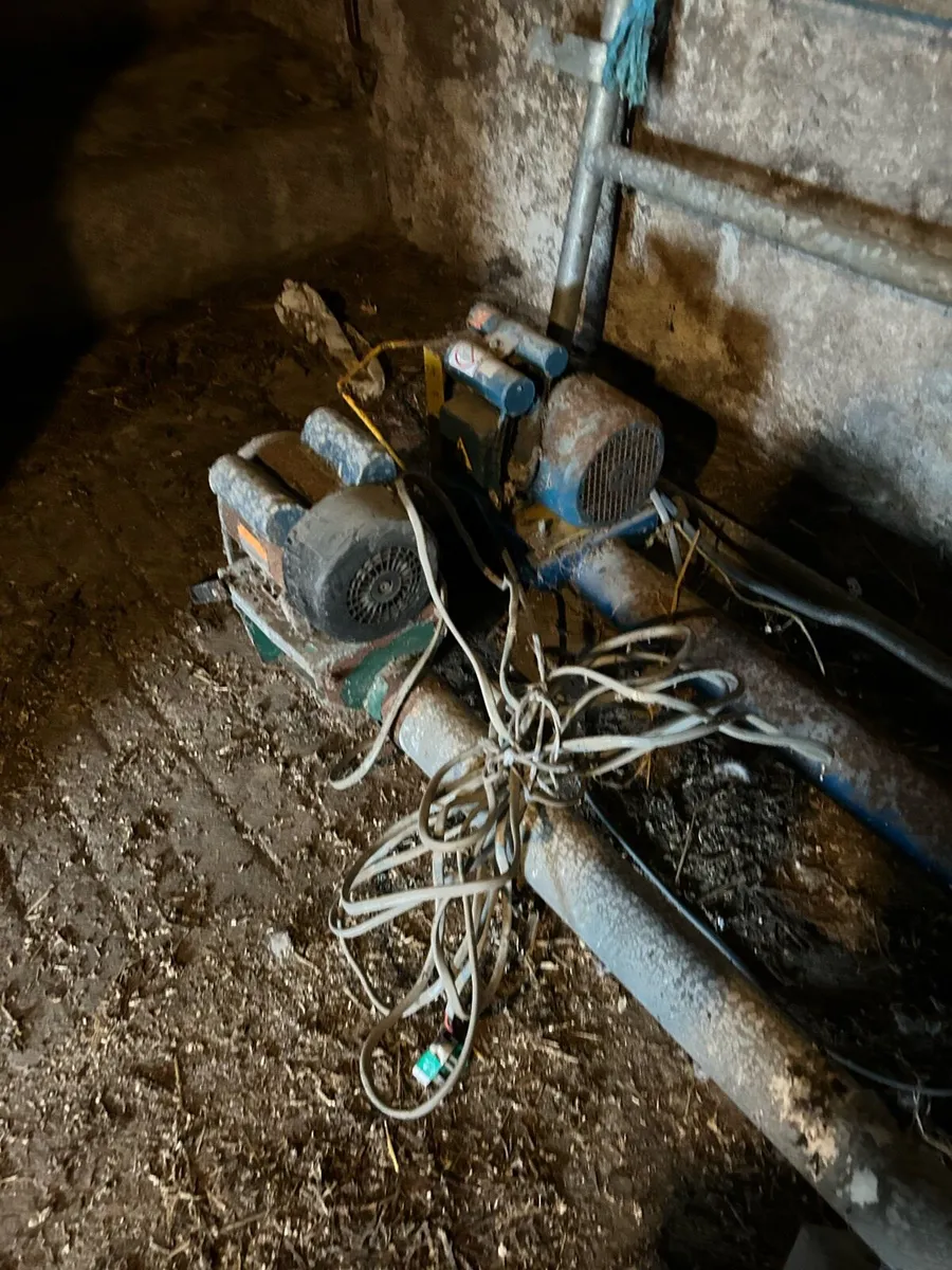 2 15ft 4” Simplex Grain Augers - Image 2