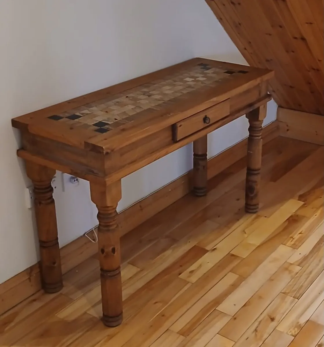 Beautiful 100% solid wood console table!! - Image 1