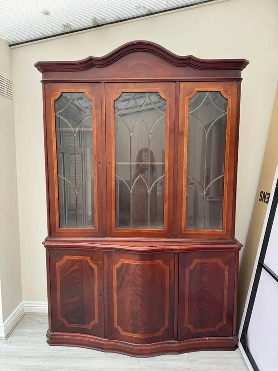 Furniture Beautiful Italian Inlaid Display and storage Cabinet - Image 1