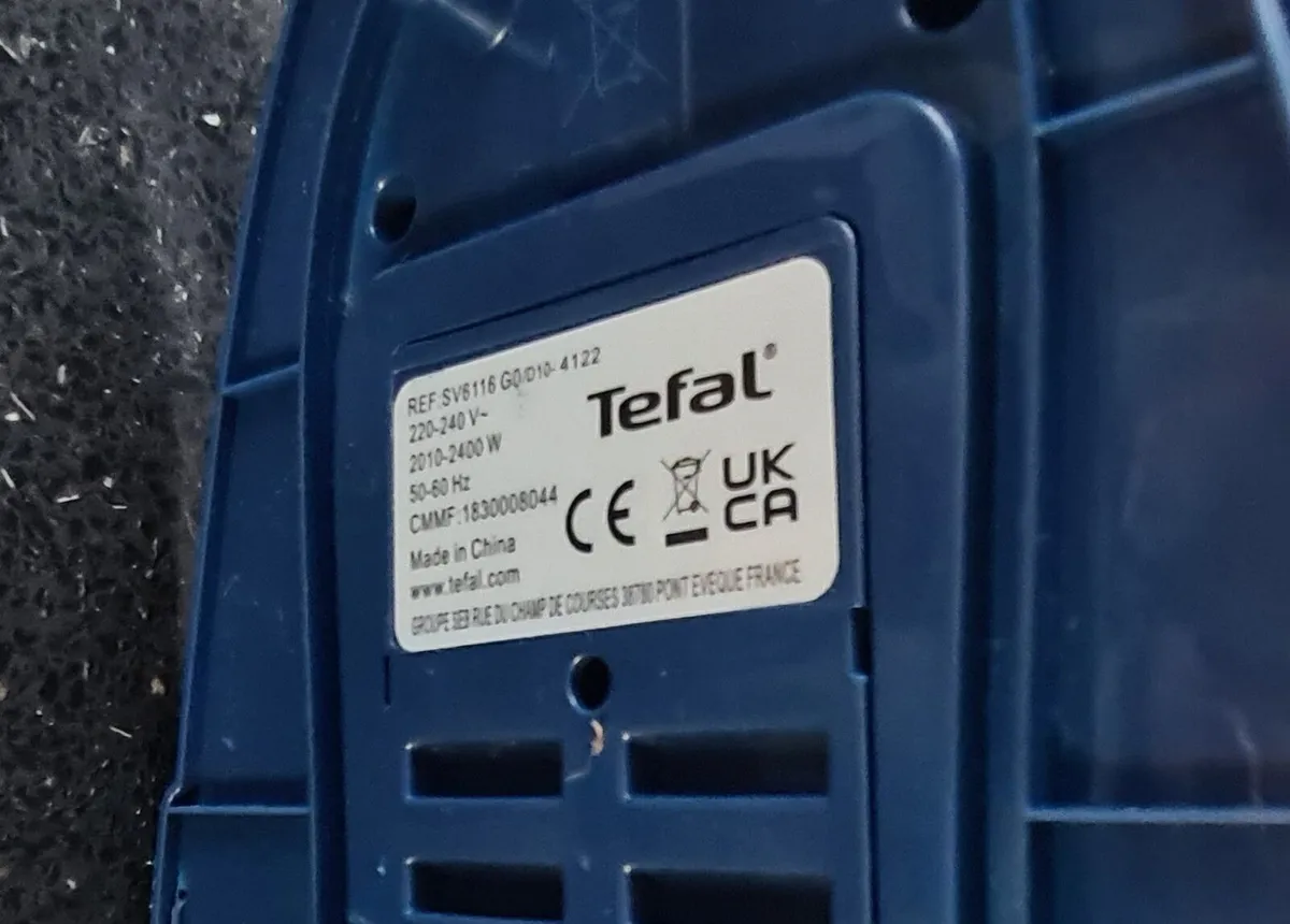 Tefal Express Essential Steam Generator Iron - Image 2