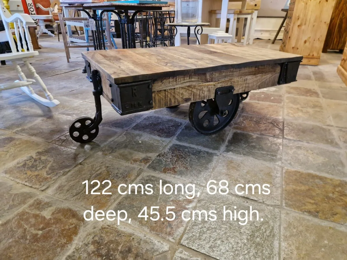 Victorian style railway trolley, coffee table - Image 2