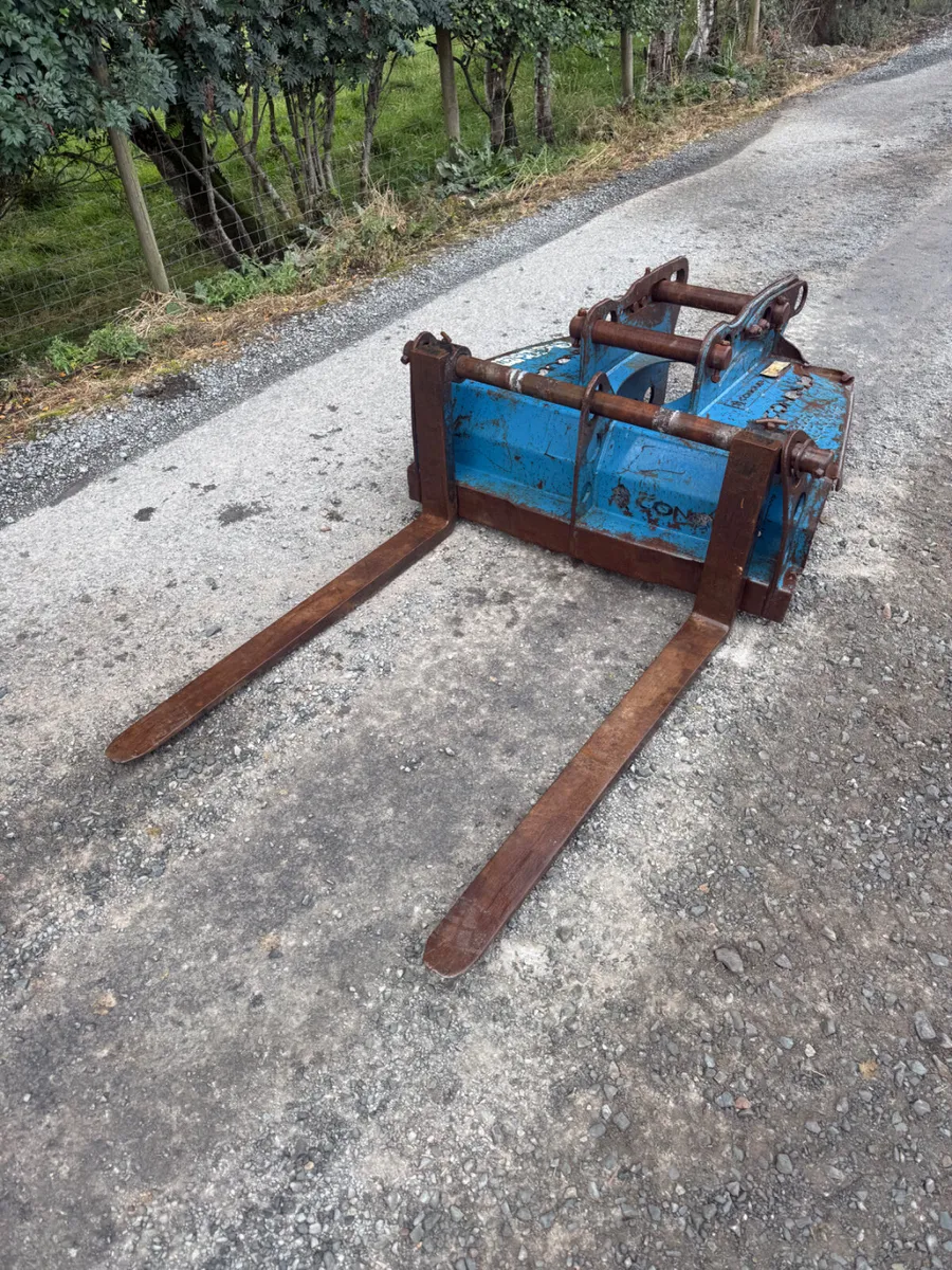 Digger Forks 65mm Pins - Image 3