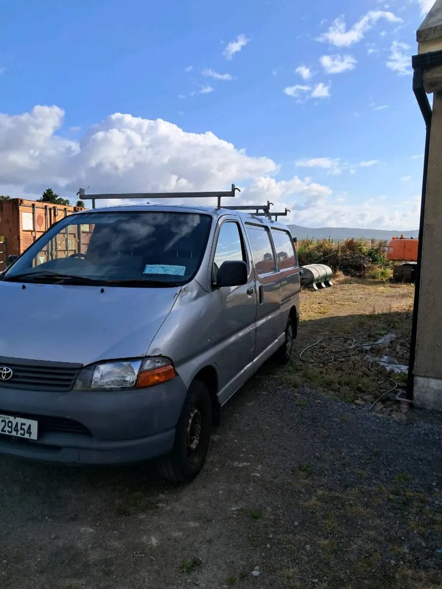 Toyota hiace - Image 4