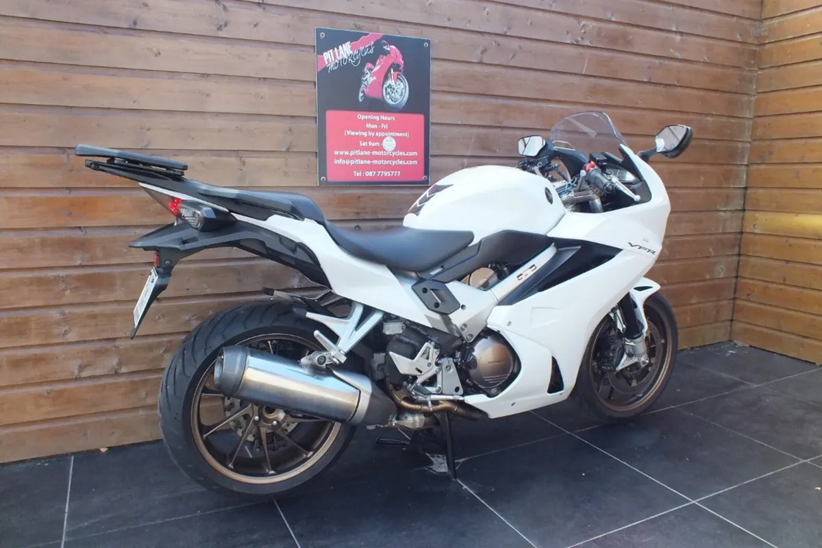 2017 Honda VFR800F (Low Miles & Loaded) - Image 4