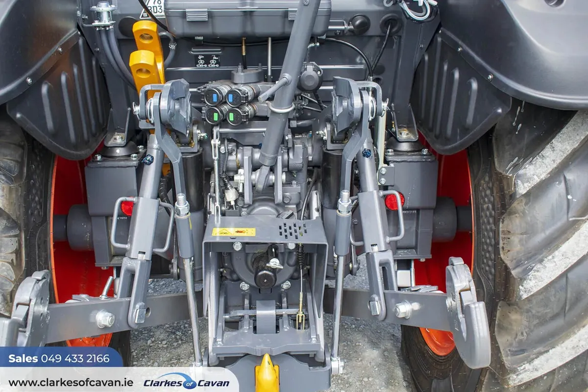 New Kubota M4063 - Image 4