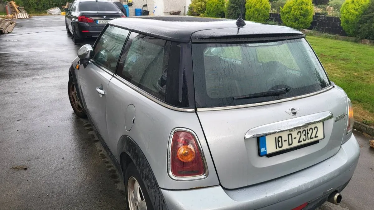 2010 R56 Mini Cooper - Image 2
