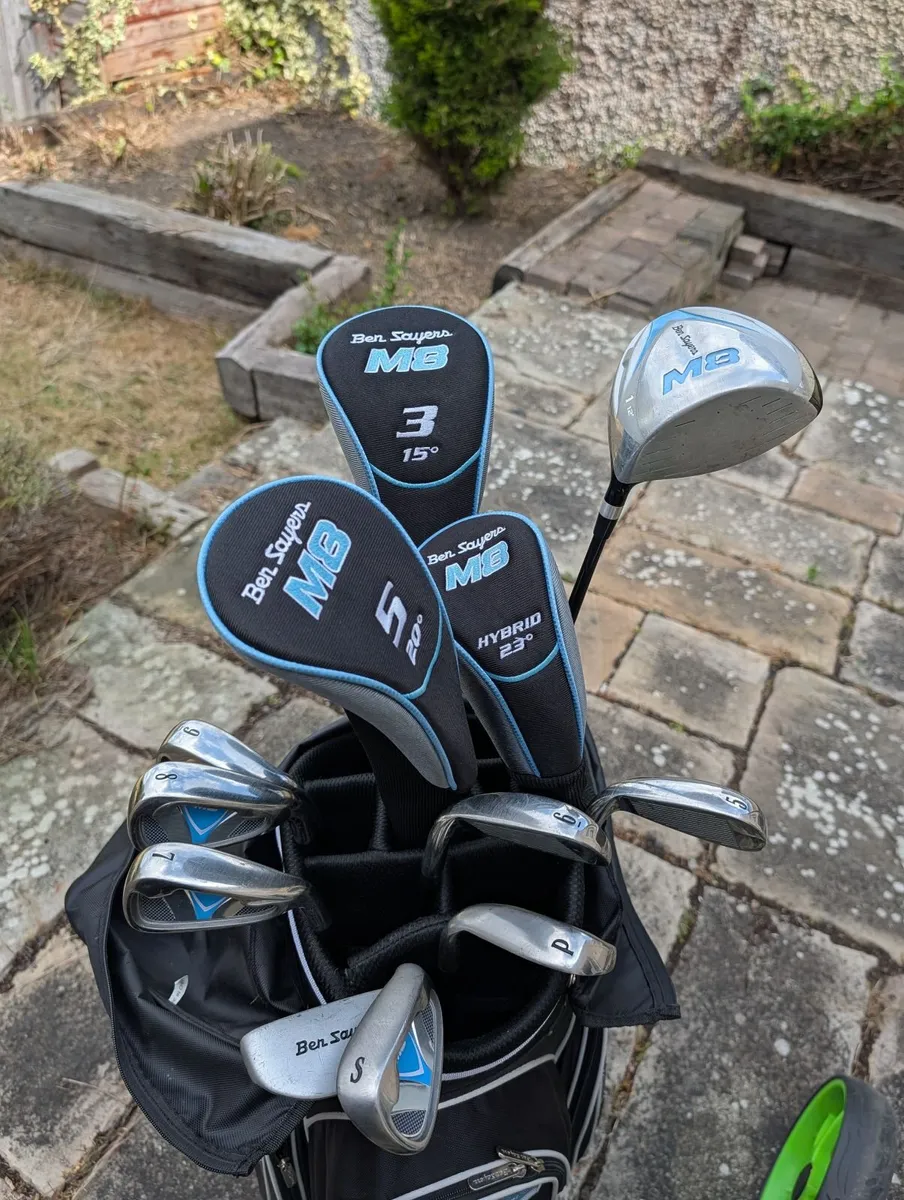 Ladies golf clubs and trolley - Image 3