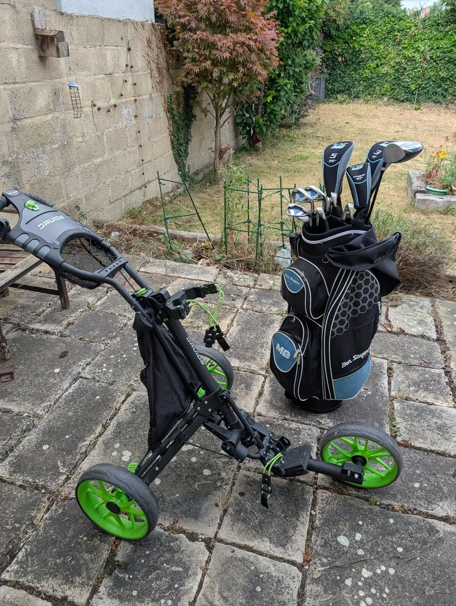 Ladies golf clubs and trolley - Image 1
