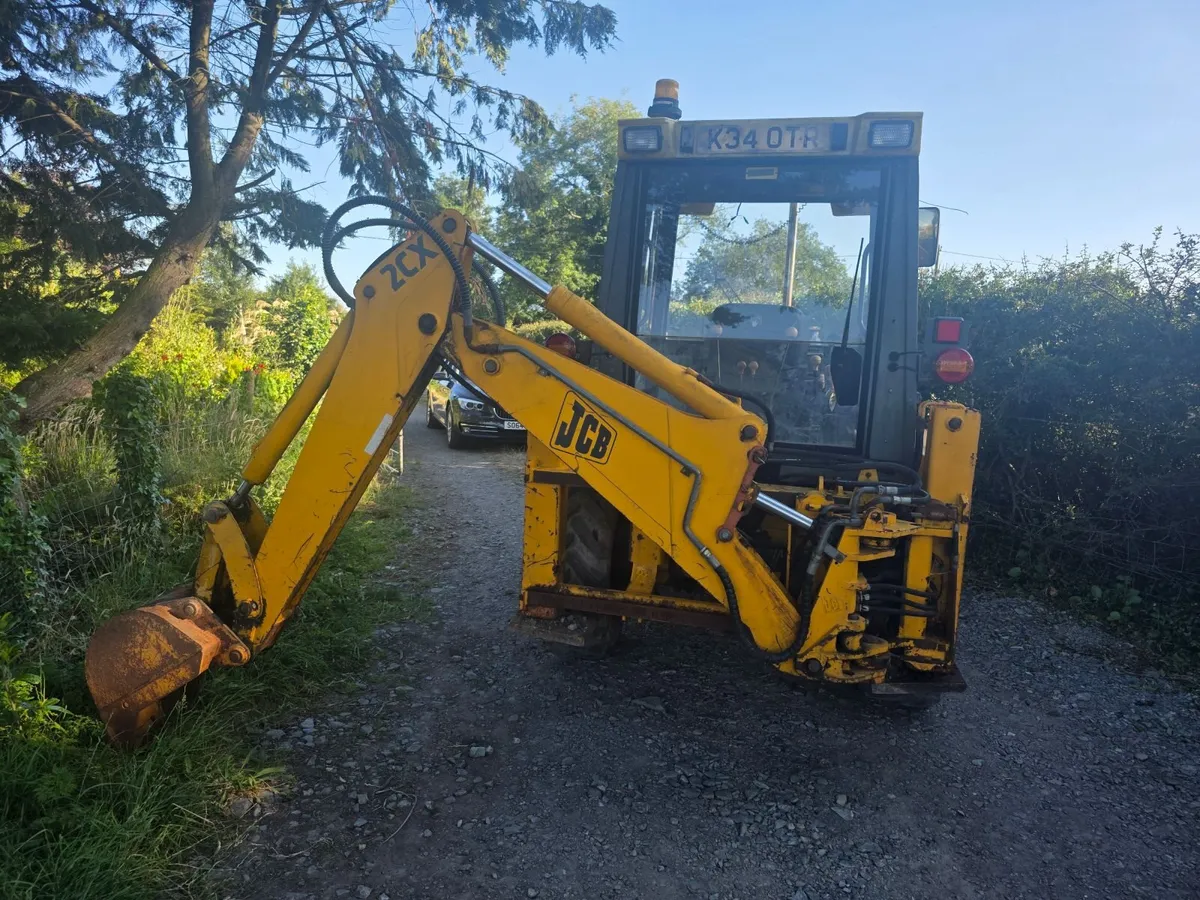 JCB 2CX Streetmaster Backhoe Loader 3000 hours - Image 3