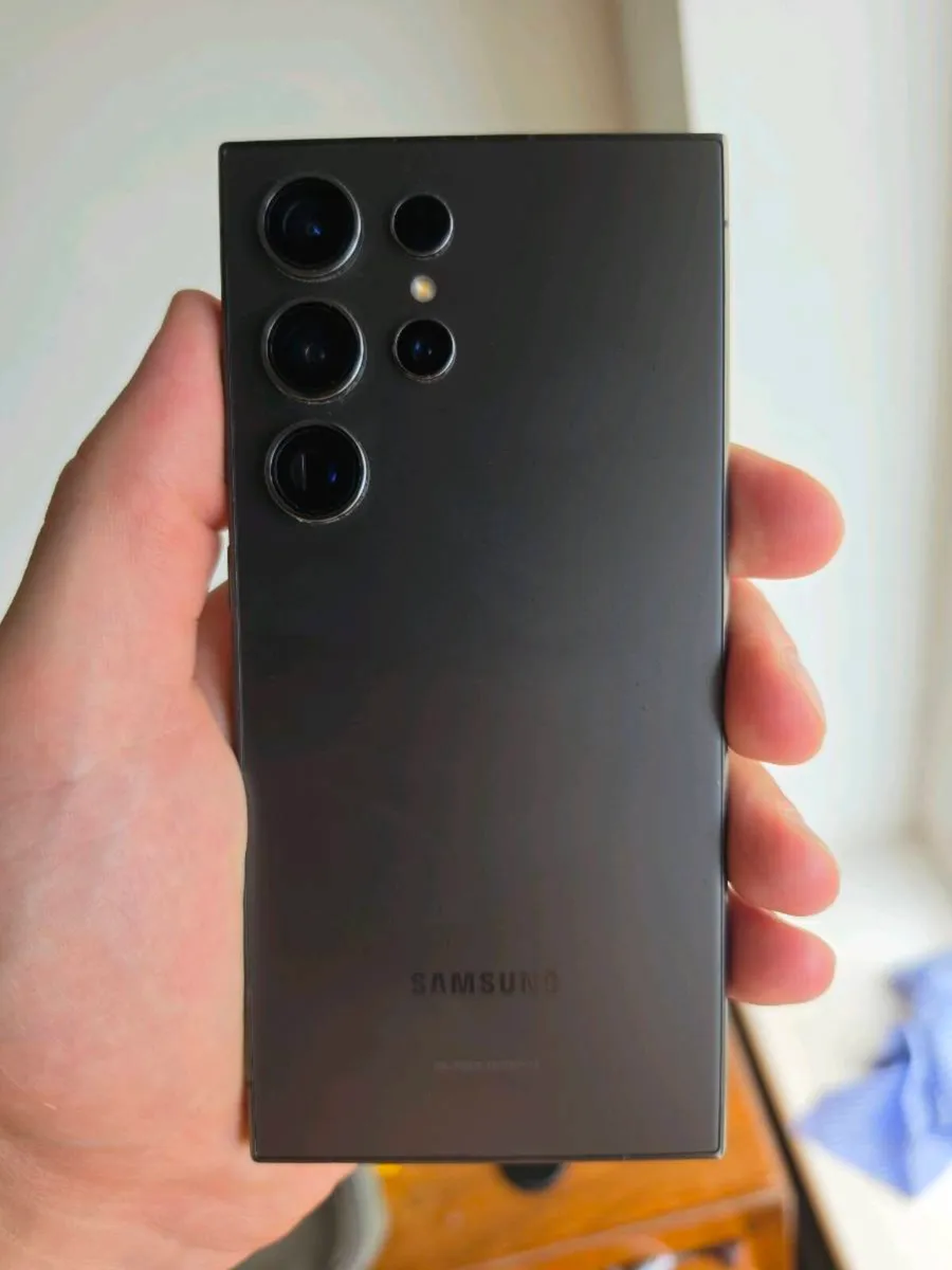 Samsung Galaxy 24 Ultra 256gb - Image 1