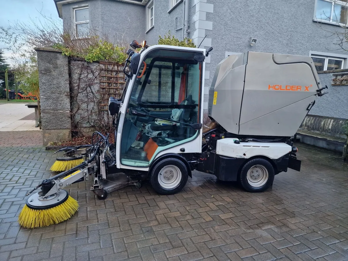 2021 Holder X45i Roadsweeper Road Sweeper - Image 1