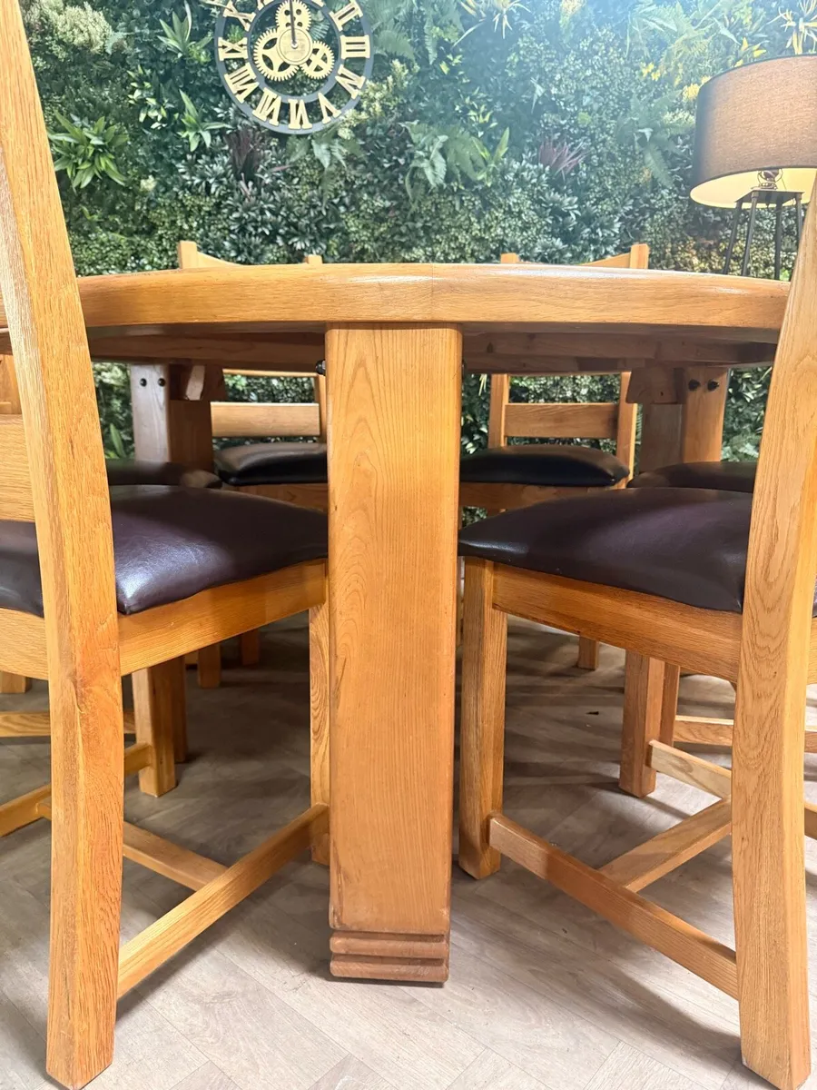 Round Danube oak kitchen table with 6 chairs - Image 4