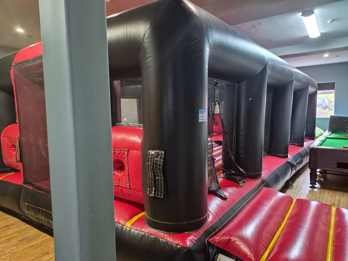 Inflatable bouncy castle - Image 4
