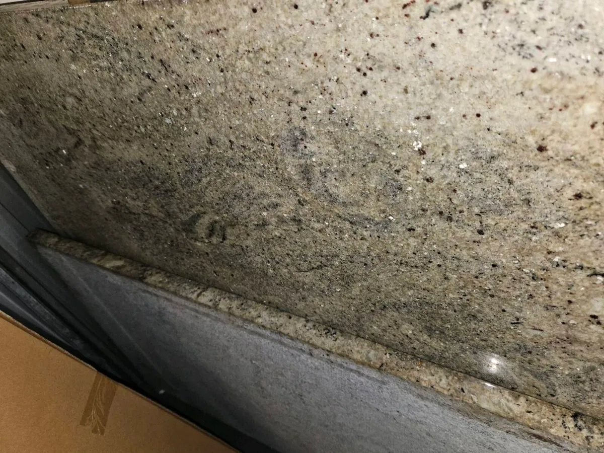 Granite worktops - Image 2