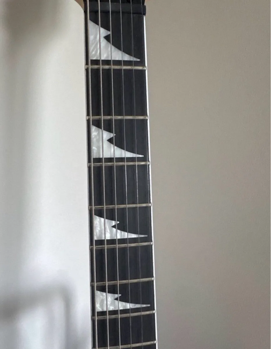 Guitar+amp - Image 4