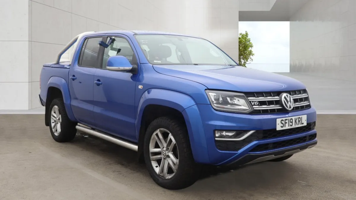 Volkswagen Amarok 3.0 TDI V6 Highline Auto 4Motion - Image 1